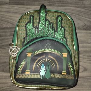 NWT Bioworld WIZARD OF OZ Dorothy Emerald City Oz-Themed Mini Backpack